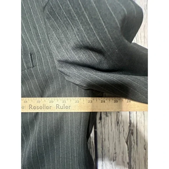 Oxford Republic Mens 46R Blazer Gray Two Button Single Breast Pinstripe Lined - Picture 4 of 7
